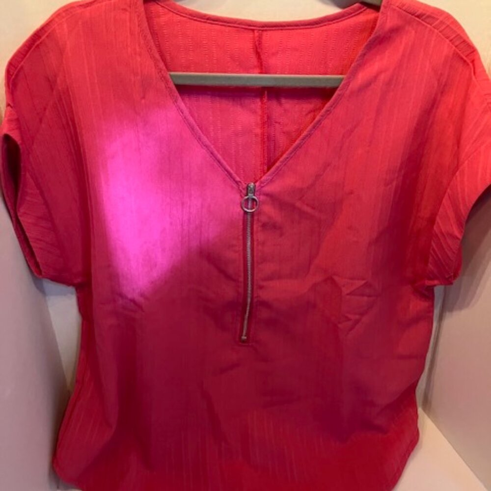 Hot pink, zipper front, top